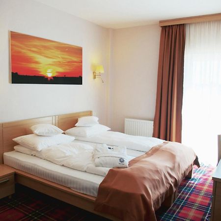 Hotel Leon & Spa Arad Ngoại thất bức ảnh